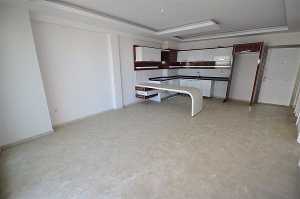 Квартира 1+1 в Махмутларе без мебели