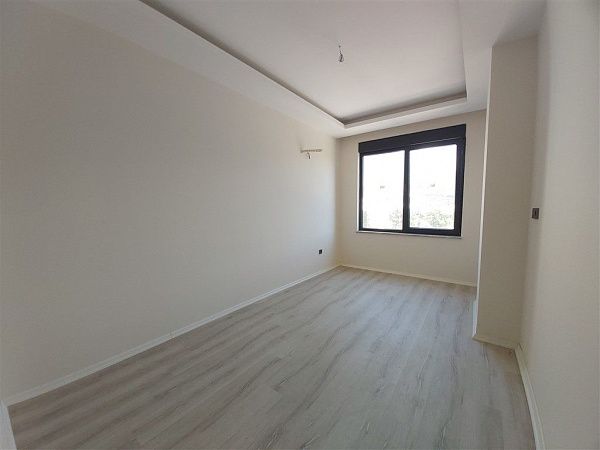 Большая квартира 4+1 без мебели - район Махмутлар Турция (№1143)